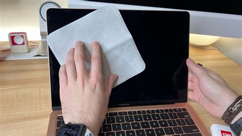 fake apple polishing cloth|screen cleaner used by apple.